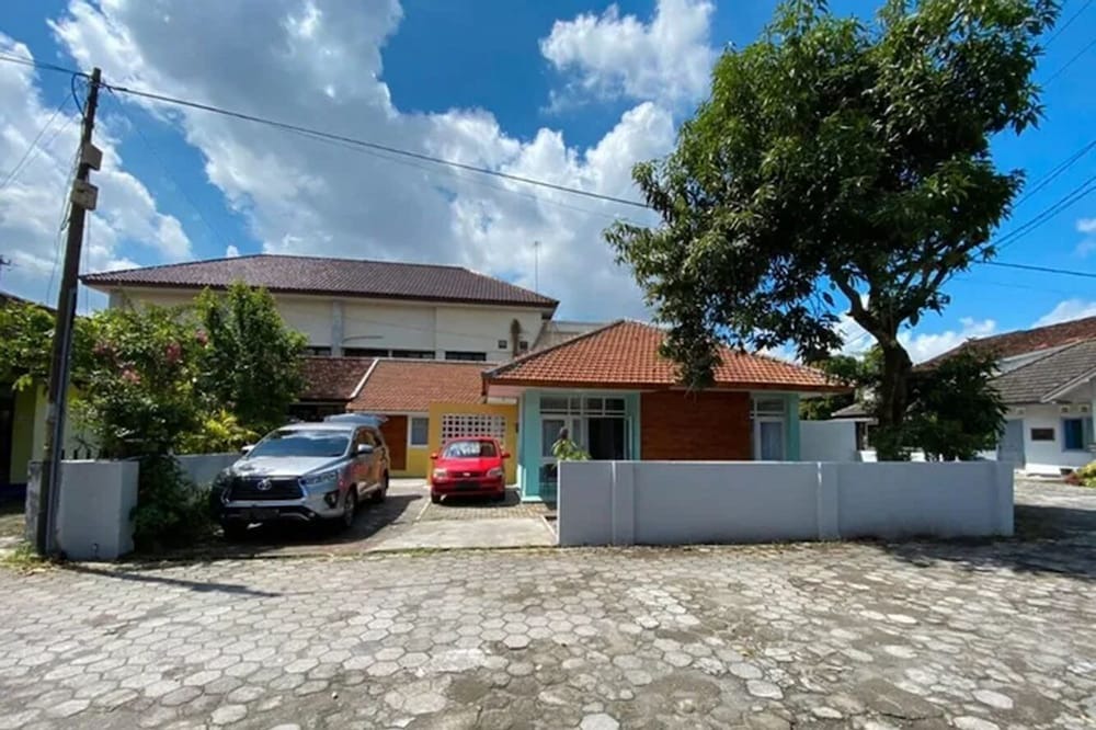 Tegalrejo House | Zaida House Syariah
