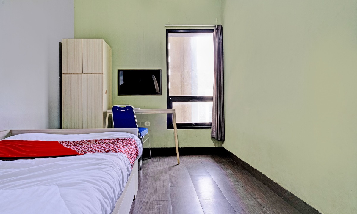 Cikampek Hotel | OYO 93328 Graha Citra Syariah
