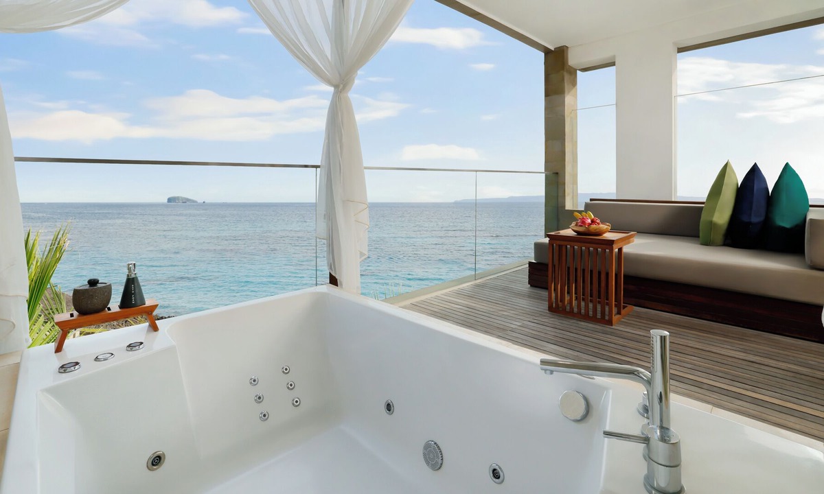 Candi Dasa Hotel | Candi Beach Resort and Spa