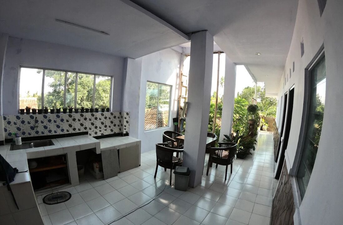 Kayangan Hotel | OYO 95309 Ijen Homestay