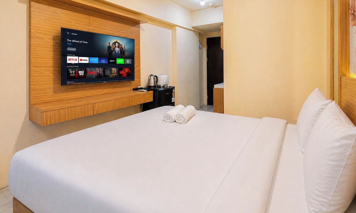 Sidoarjo Apartment | Comfortable Good Vibes Studio Room At Suncity Residence Apartment