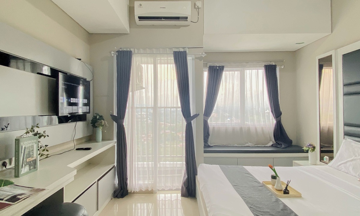Kedungmanggu Apartment | Minimalist And Airy Studio Apartment At Royal Sentul Park