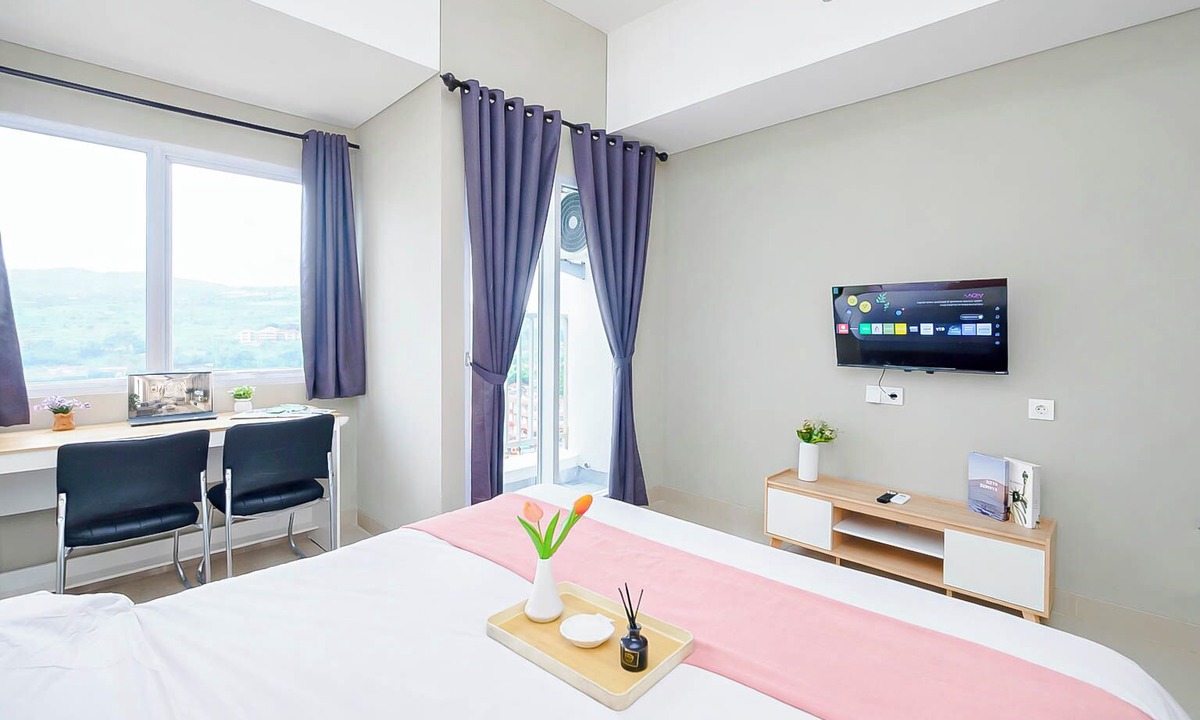 Kedungmanggu Apartment | Restful Studio With City View At Royal Sentul Park Apartment