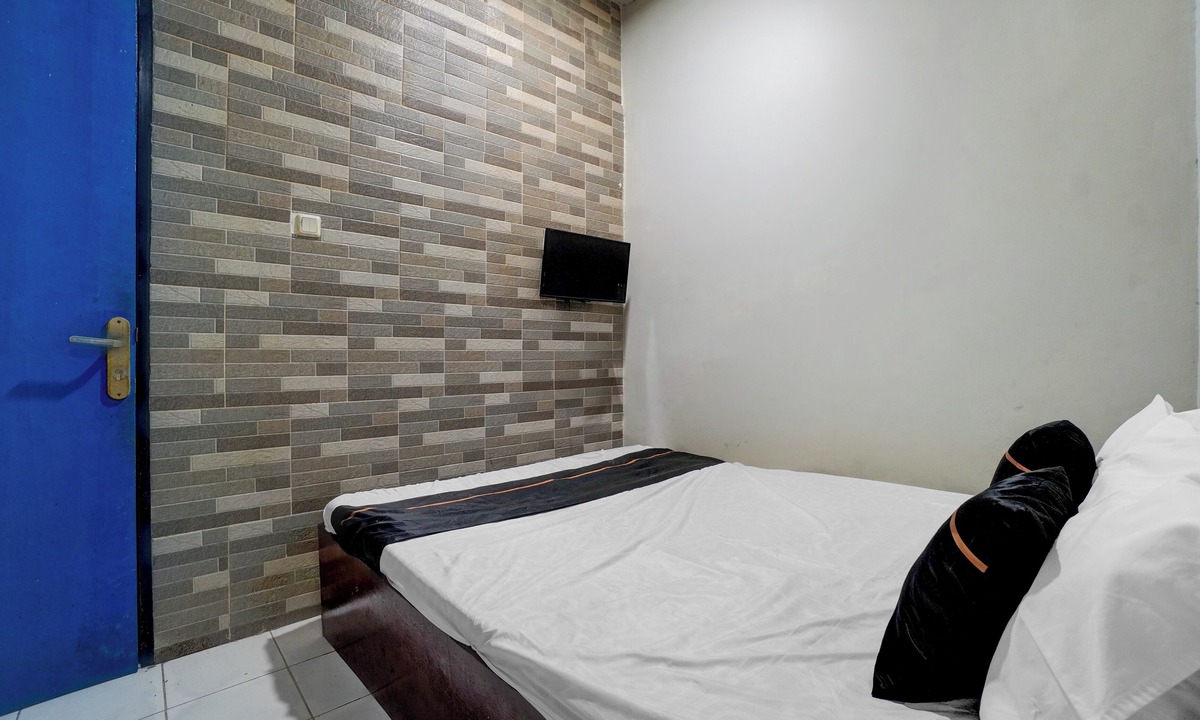 Old Jakarta Hotel | Hotel O near RS Husada formerly Pondokan