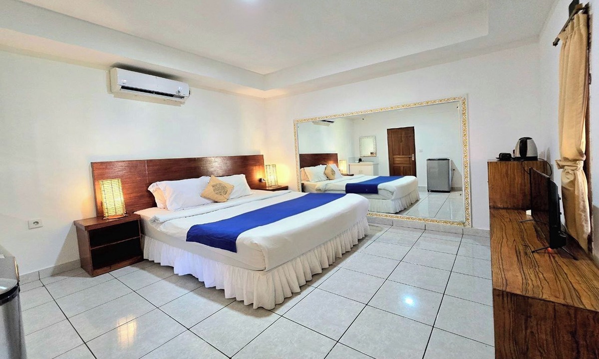 Bukit Hotel | Kampung 168