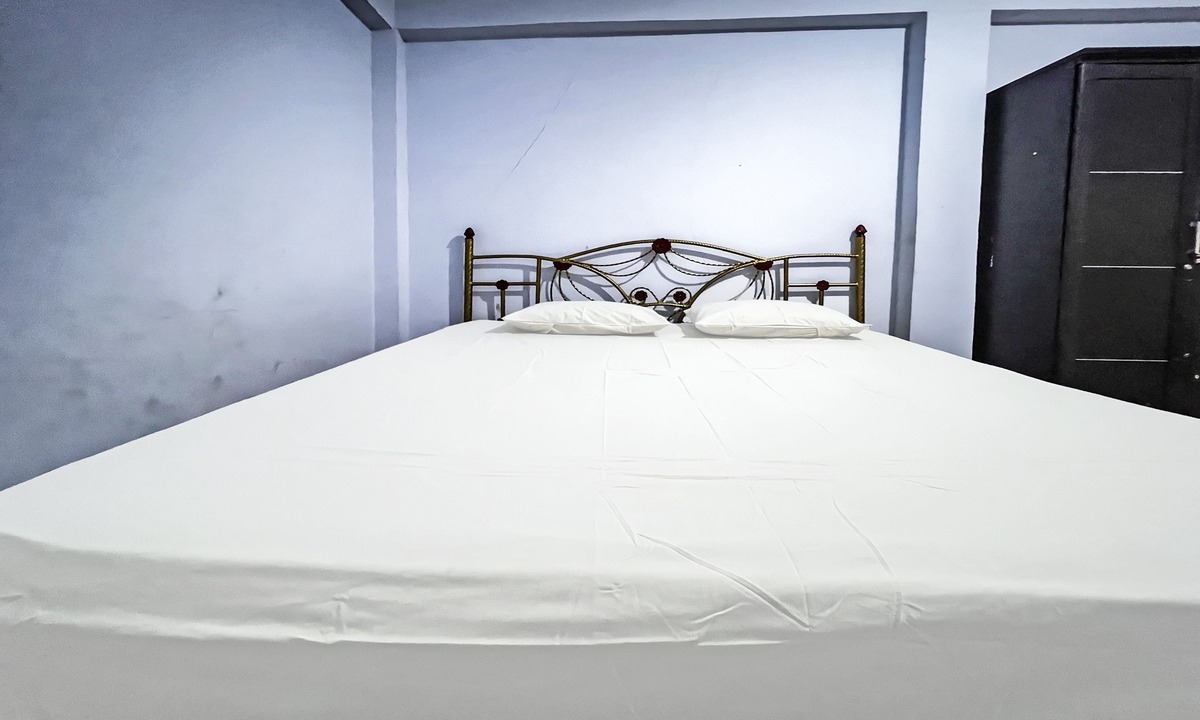 Sulawesi Hotel | Oyo 91757 Surya Hotel