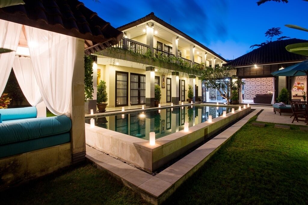 Seminyak Villa | SP4001 - 4 Bedroom Villa Central Seminyak with Tropical Garden