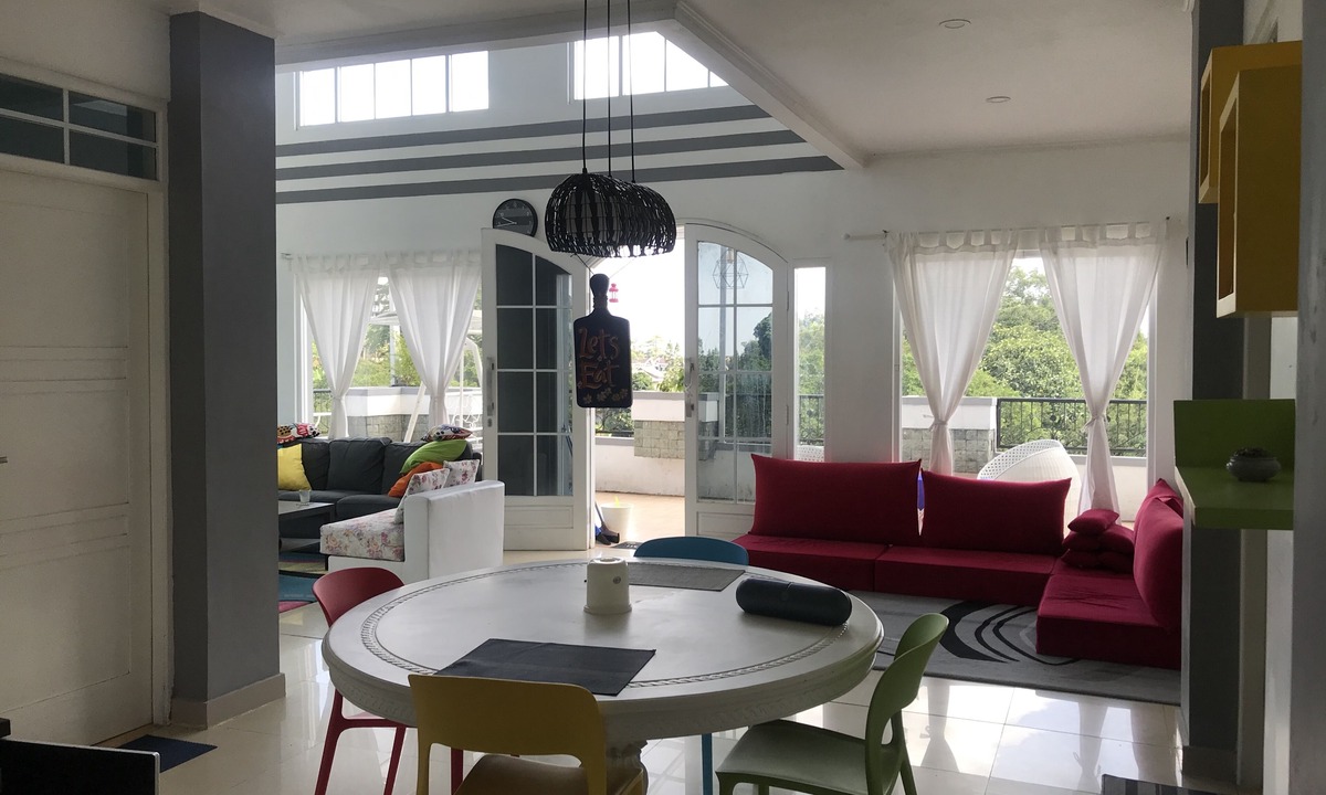 Ciloto Villa | House on cliff
