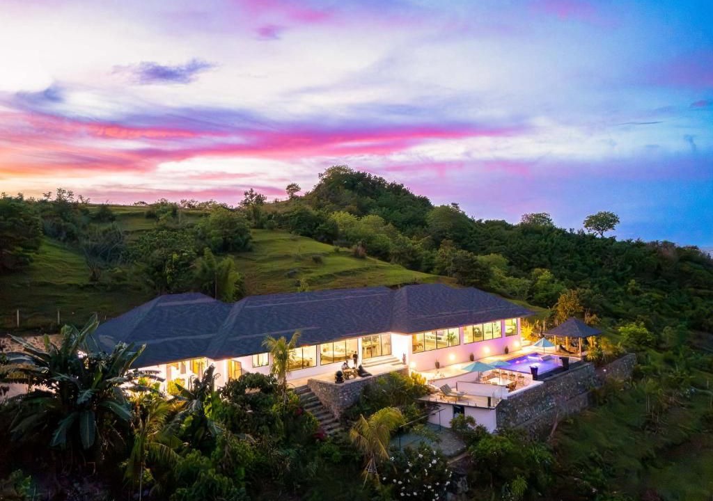 Sekotong Barat Villa | Where the horizon meets infinity, Ocean Views: Private 4-Bed villa infinity Pool