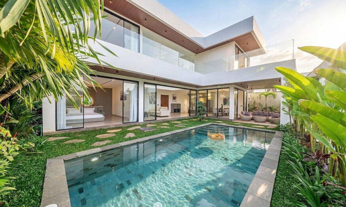 Andong Villa | Luxe Jungle 4BR in the Heart of Ubud w Pool, Patio