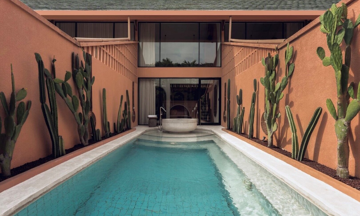 Seminyak Hotel | One Bedroom Villa with Private Pool and Bathtub