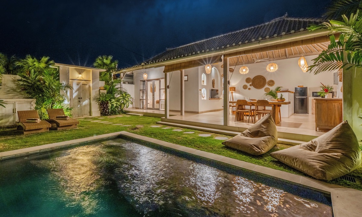 Singakerta Villa | 1BR Romantic Getaway in Ubud, Villa Lojo with Private Pool