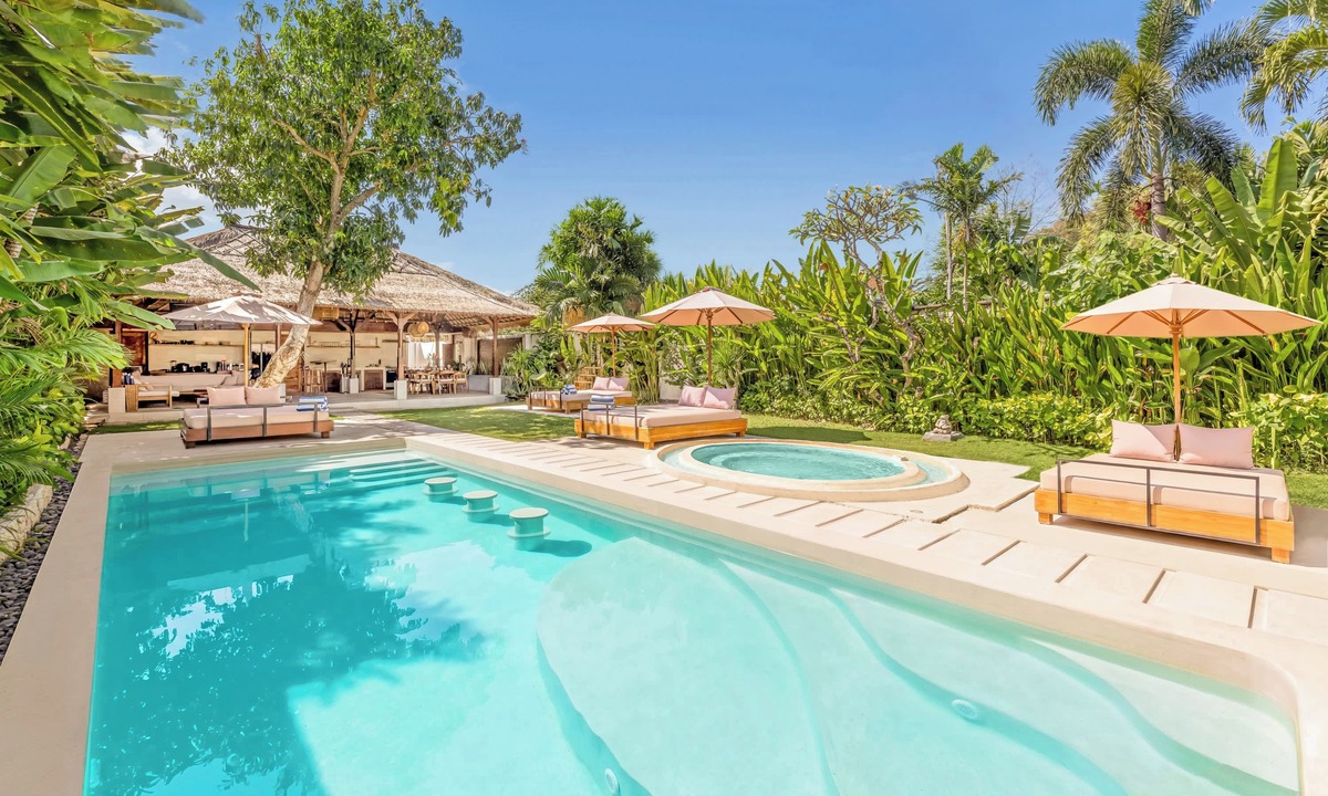 Petitenget Villa | Villa Toscana - Huge 7BDR with 3 Pools
