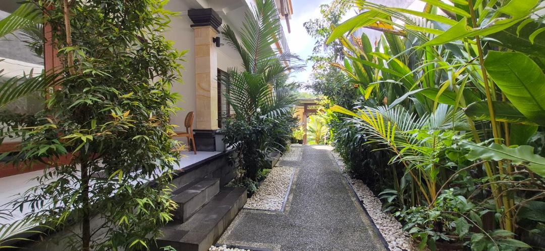 Kedewatan House | Lavista Guesthouse