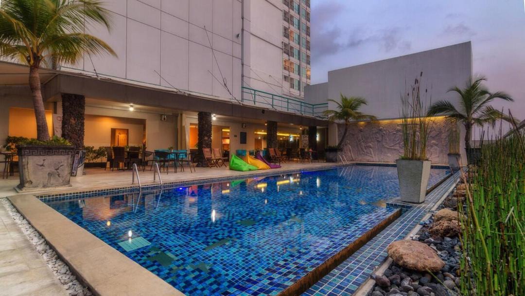Siwalankerto Apartment | The Square Apartemen Service by Haka - Netflix & WiFi