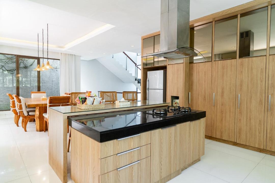 Bandung Villa | Harmony Hilltop City View Villa 4 Bedrooms With a Private Heated Swimming Pool and a Billiard Table