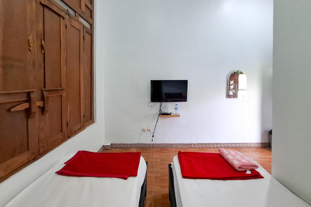 Kudus Hotel | Gatra Hotel Syariah near Alun Alun Kudus Mitra RedDoorz