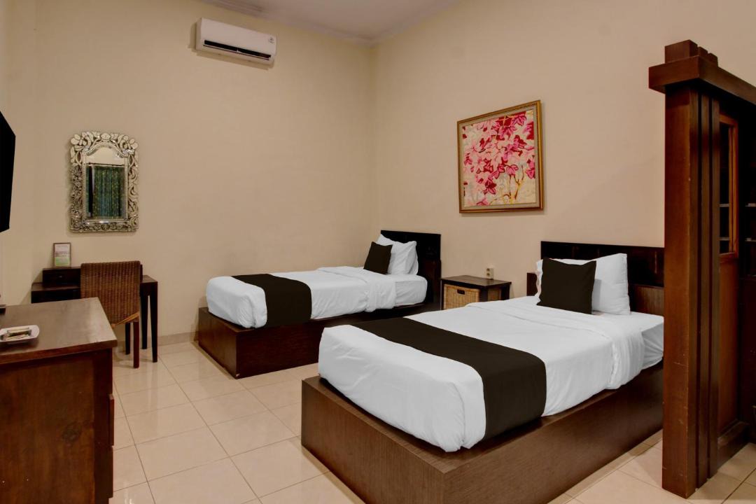 Kasihan Hotel | Townhouse Oak Pancanaka Malioboro Hotel