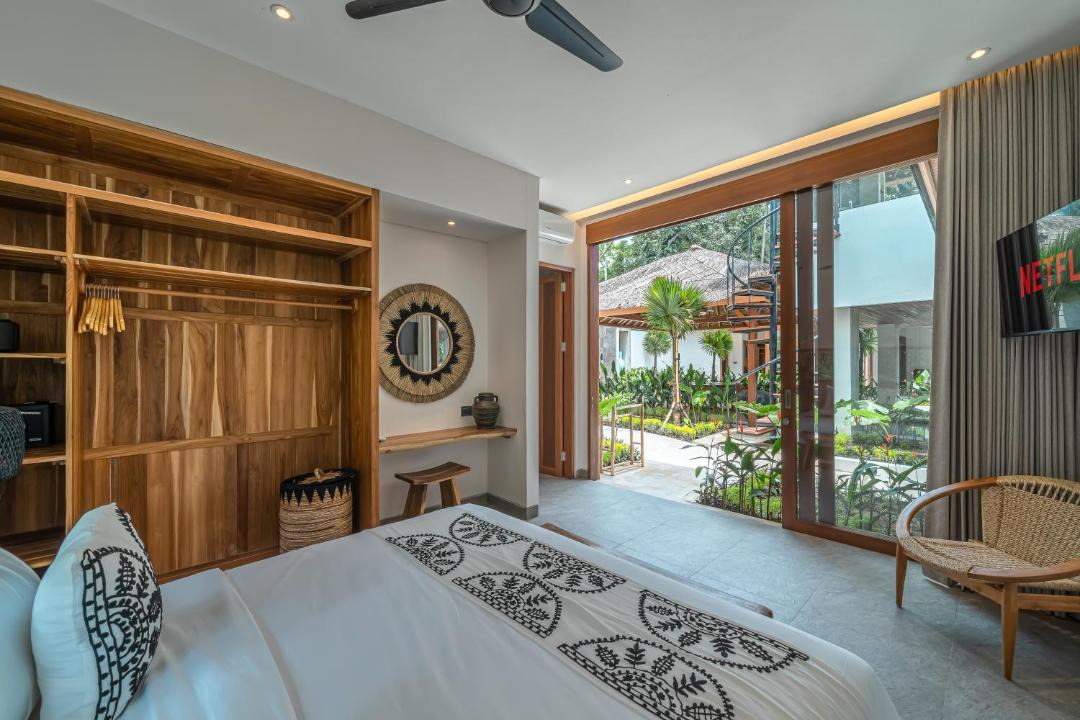 Lodtunduh Villa | Exclusive 12BR Ubud Twin Villas with Jacuzzi, Slide!