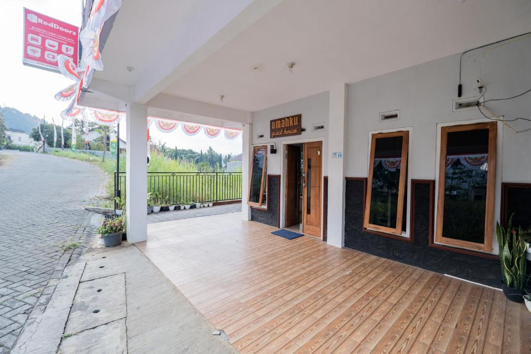 Ngaglik Hotel | RedDoorz at Omahku Guest House Batu