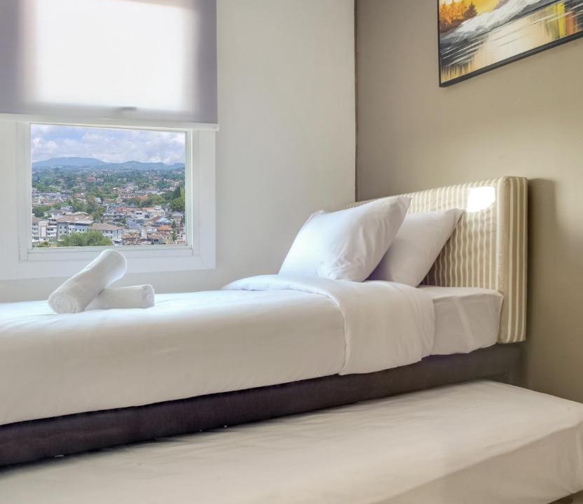 Bandung Apartment | 2BR Parahyangan Residences W Pool & Playstation 5