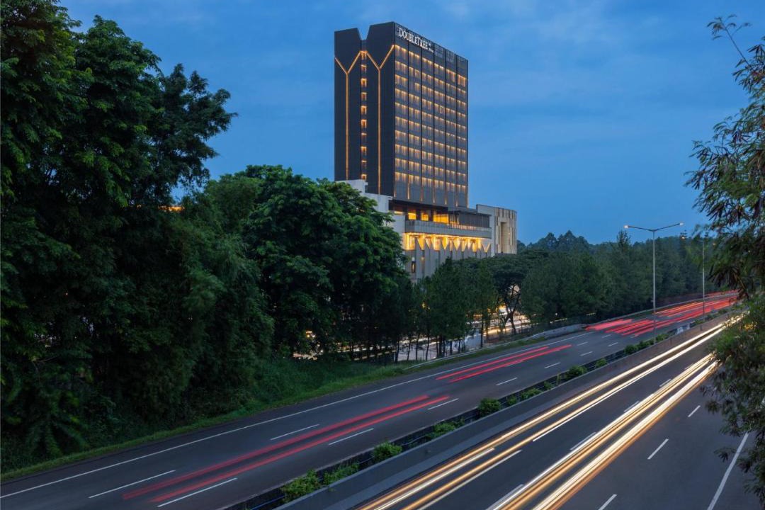 Ciputat Hotel | DoubleTree by Hilton Jakarta Bintaro Jaya