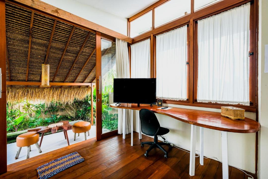 Peliatan Villa | Ubud Rice Field Stay - Mahari by WAHM
