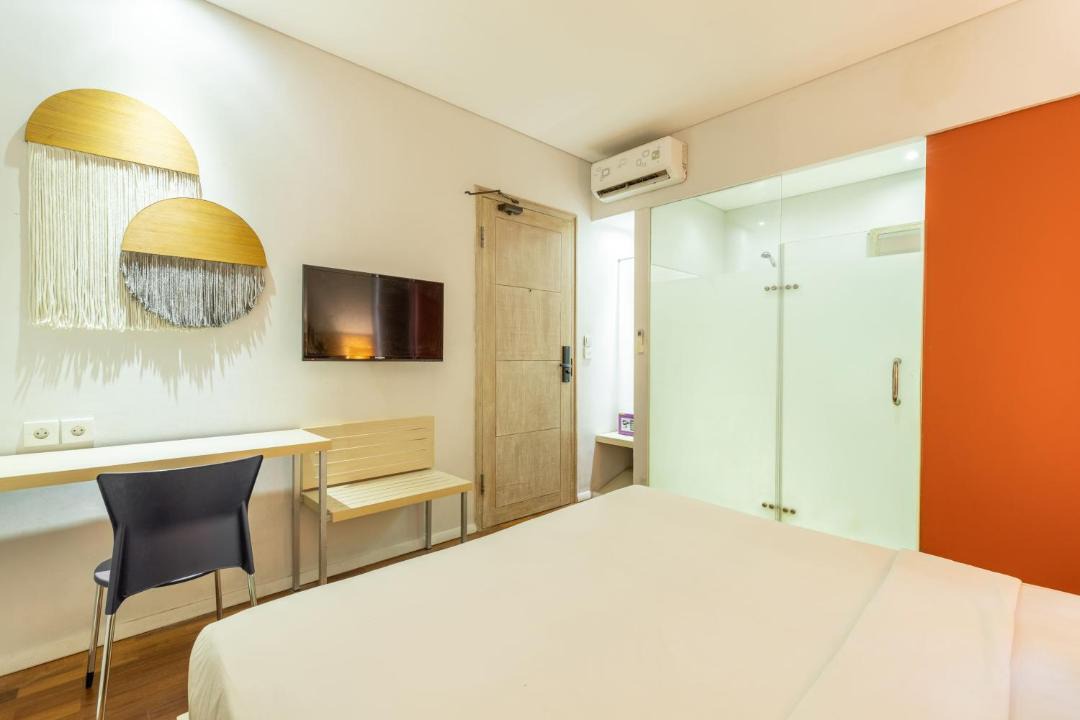 Sunset Road Hotel | Cove Renata