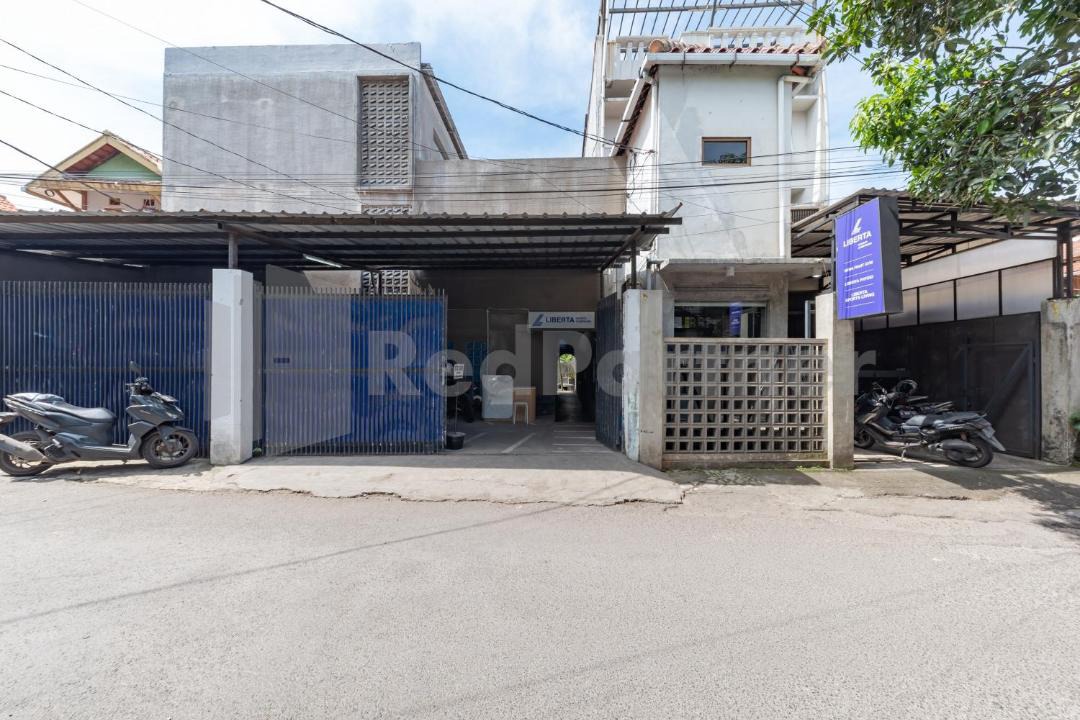 Setiabudi Hostel | Manta Living Bandung RedPartner
