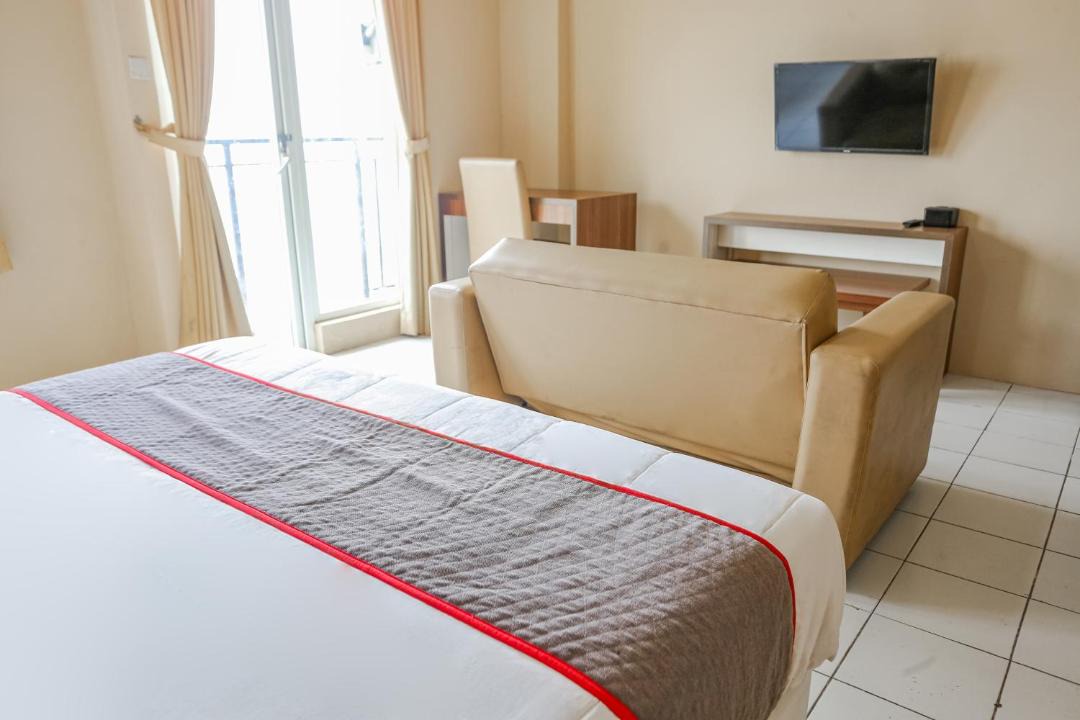 Pekayon Jaya Hotel | Capital O 94796 Apartment Mutiara Bekasi