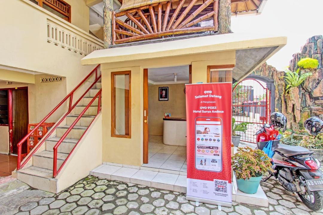 Klaten Hotel | OYO 91353 Hotel Surya Andesa