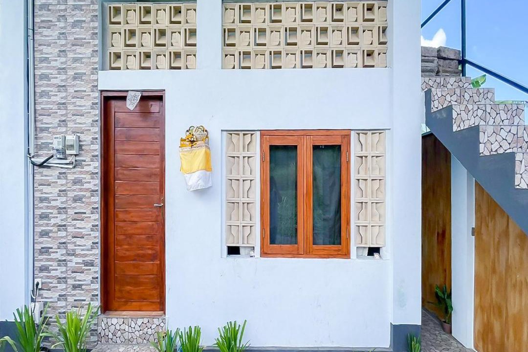 Blahbatuh Hotel | Winy House