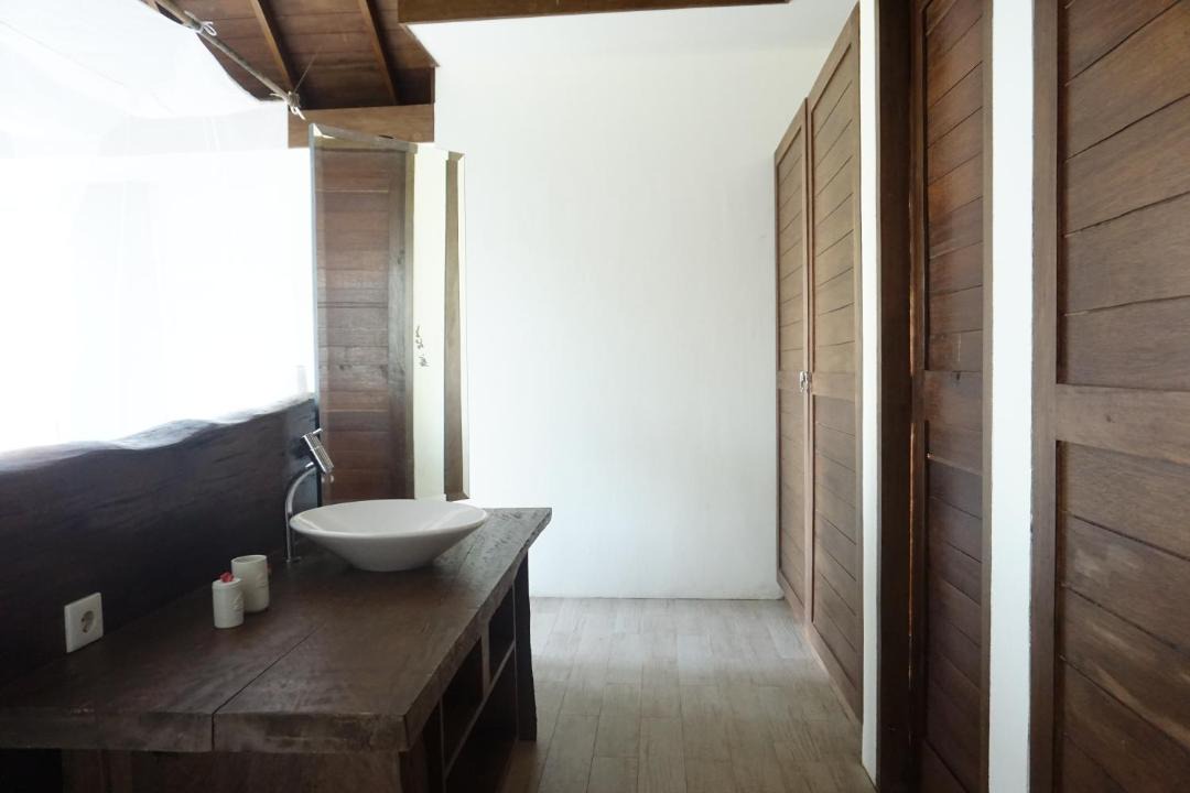 Wangi-Wangi Hotel | Naya Matahora Island Resort