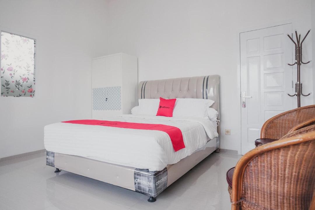 Jambi House | RedDoorz Syariah near Arafah Hospital Jambi