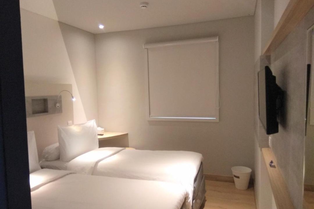 Darmo Hotel | ibis budget Surabaya Diponegoro