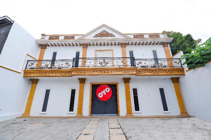 Photo of Buildings in Surakarta