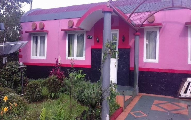 Photo of Buildings in Cipanas