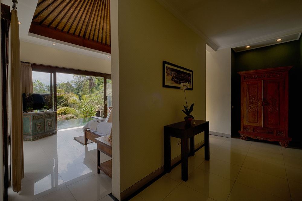 Photo of Livingroom in Keliki