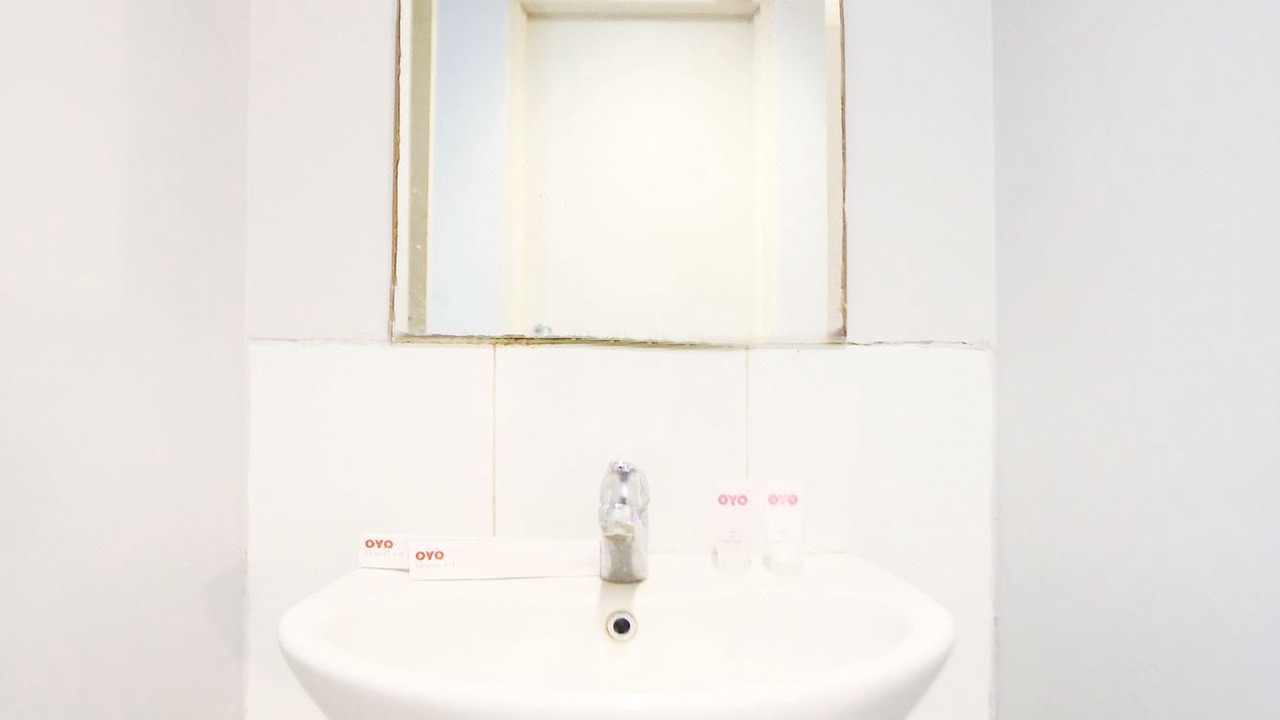 Photo of Bathroom in Mangga Besar