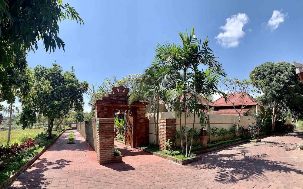 Photo of Buildings in Kemenuh