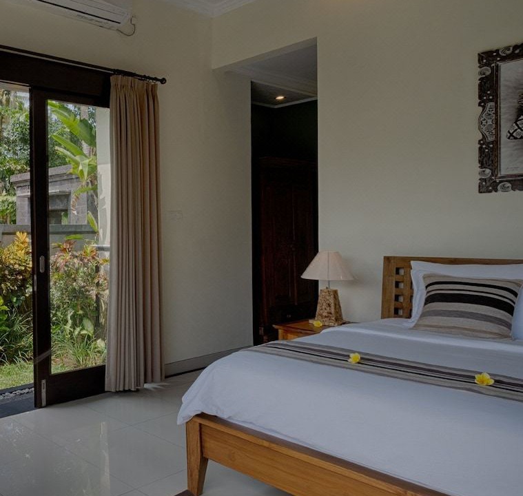 Photo of Bedroom in Keliki