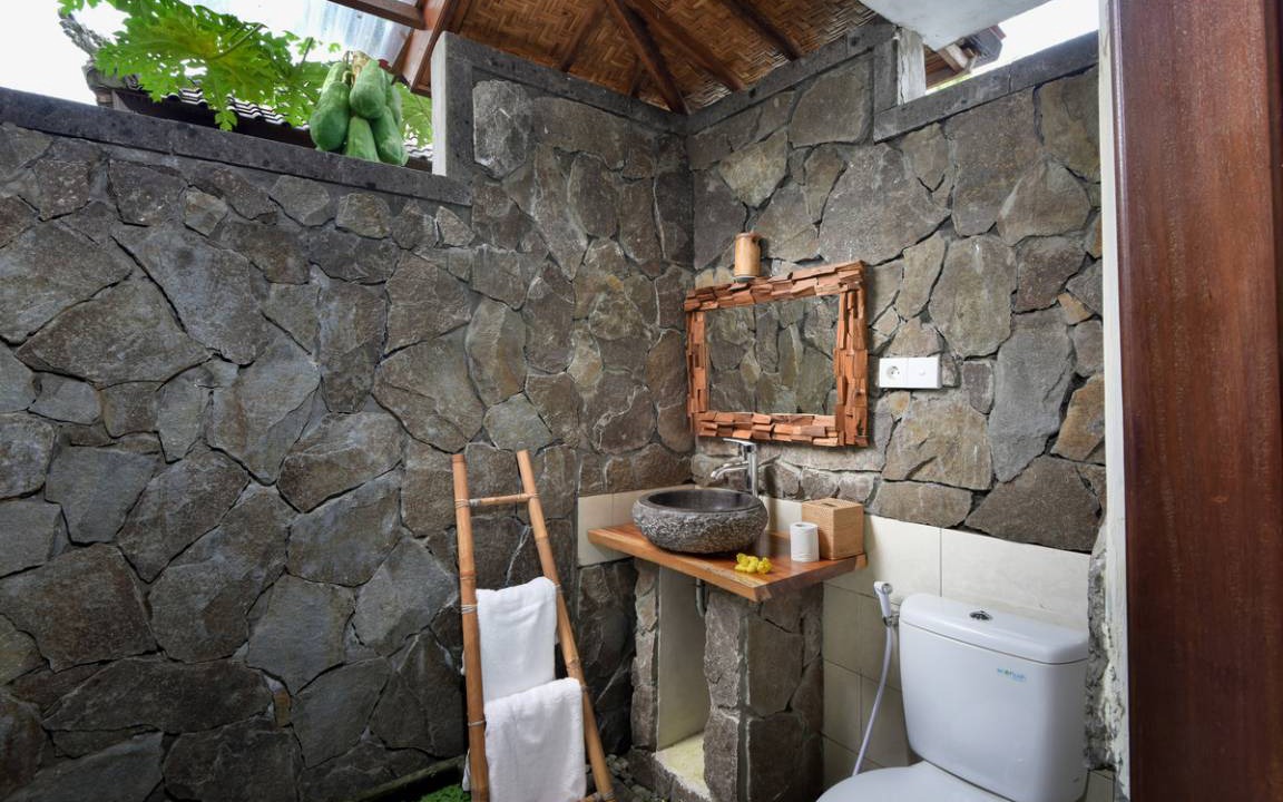 Photo of Bathroom in Kedewatan
