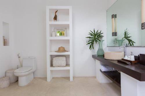 Photo of Bathroom in Lodtunduh