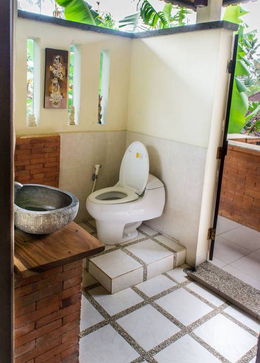 Photo of Bathroom in Kedewatan