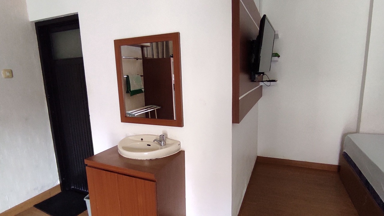 Photo of Bedroom in Enrekang