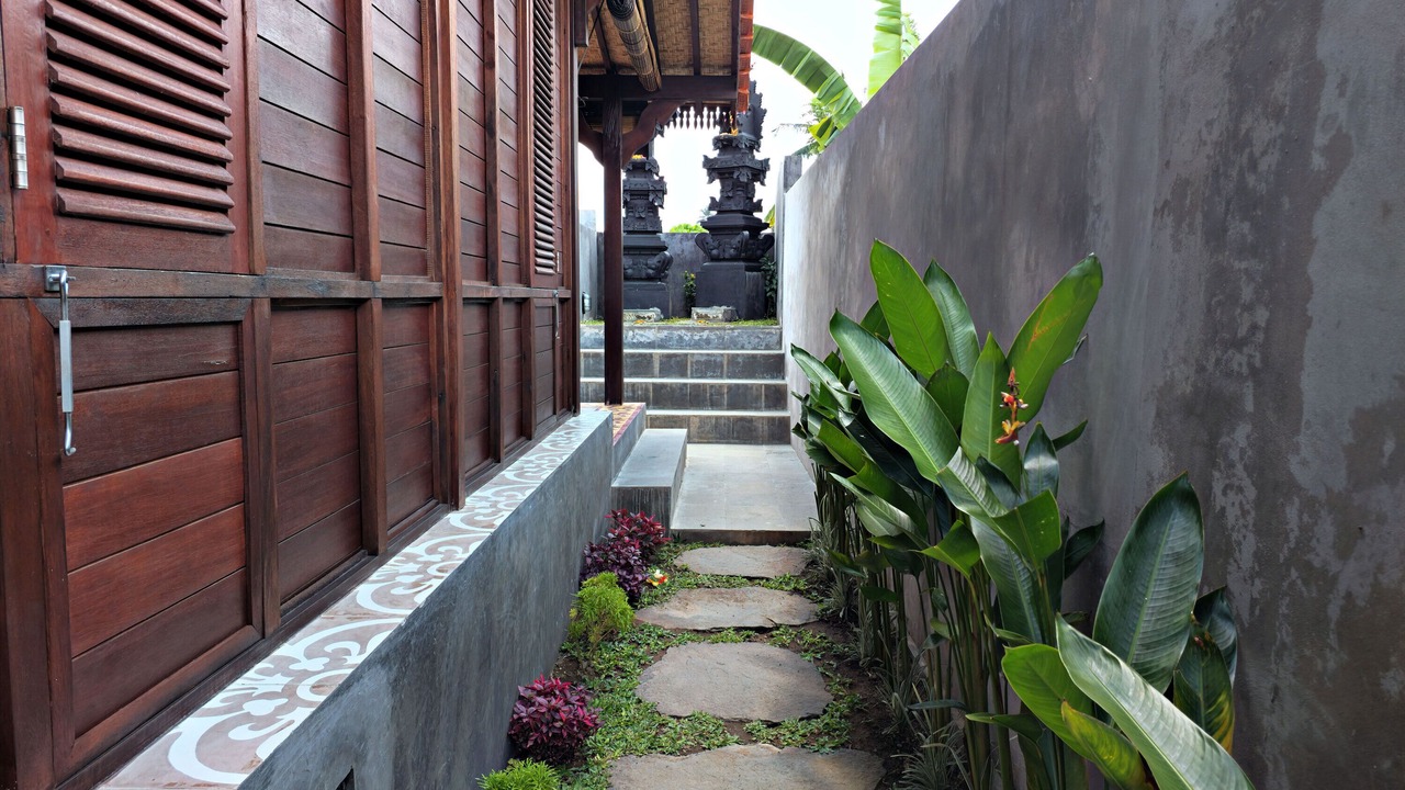 Photo of Outdoor in Mambal