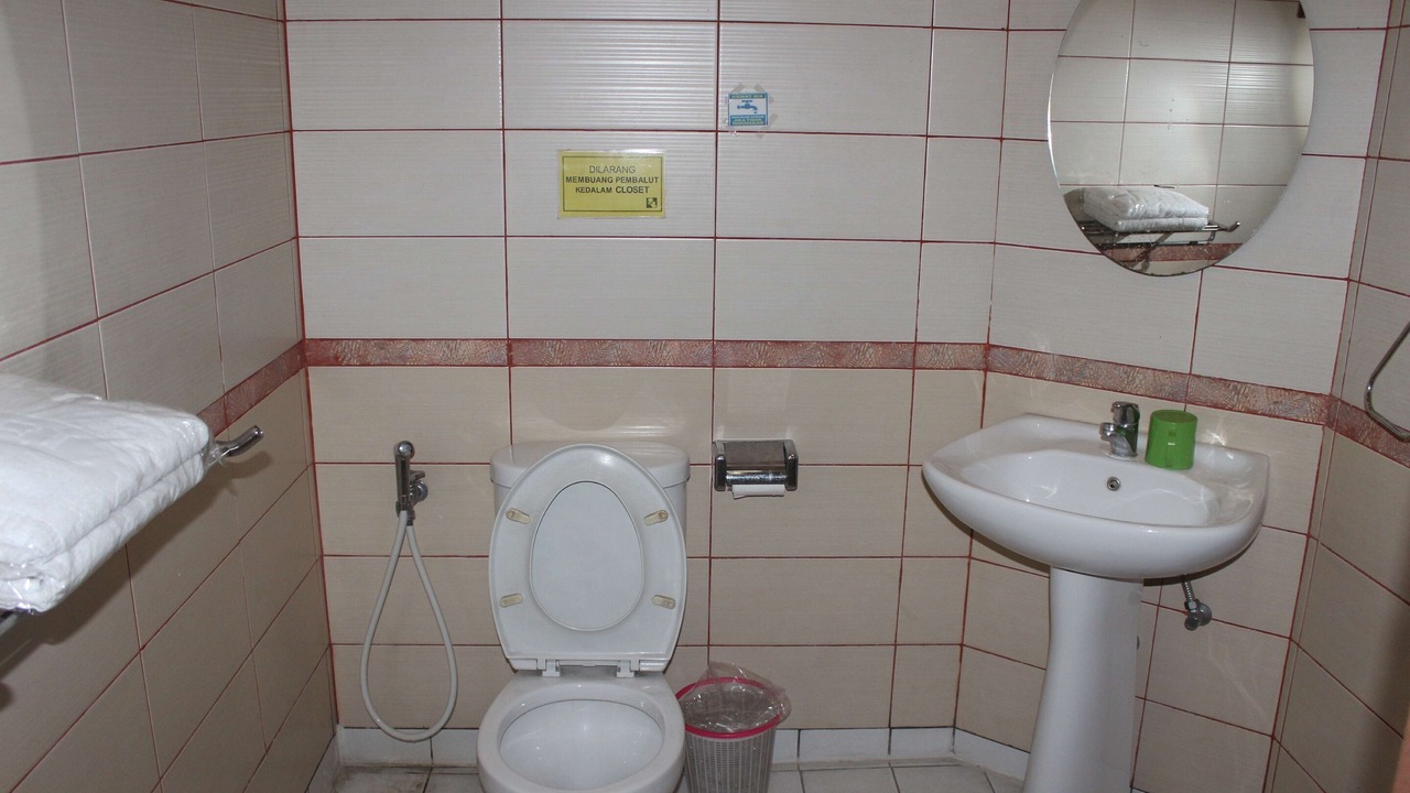 Photo of Bathroom in Jatinegara