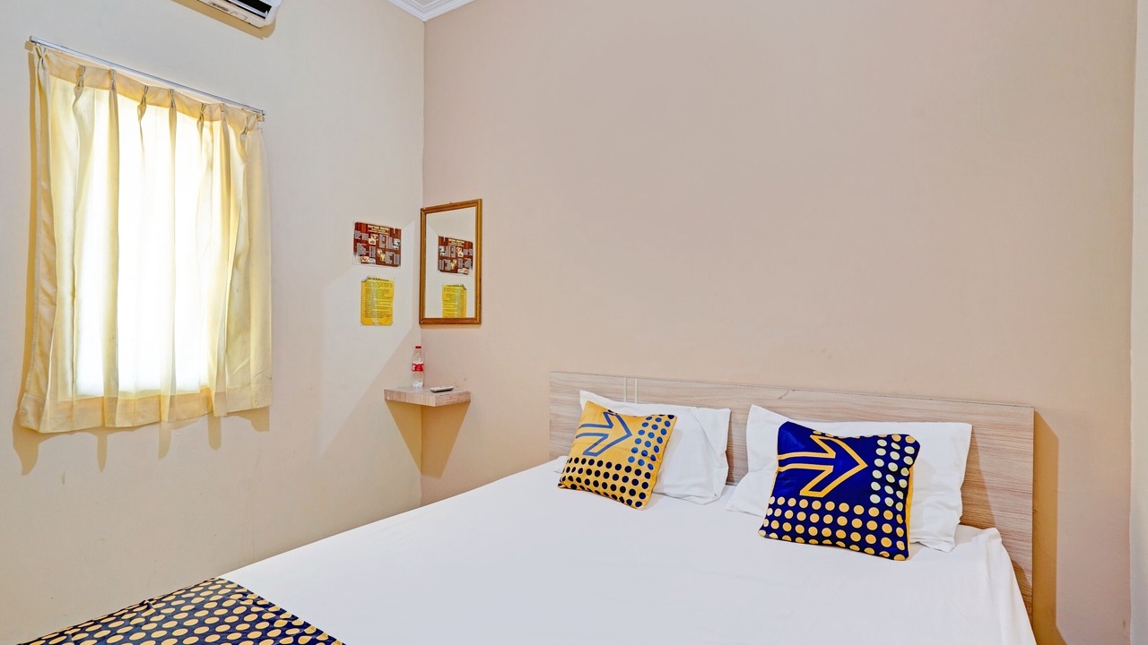 Photo of Bedroom in Hargomulyo