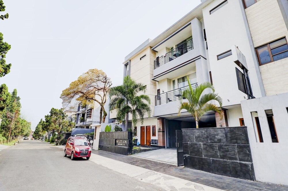 Photo of Outdoor in Hegarmanah