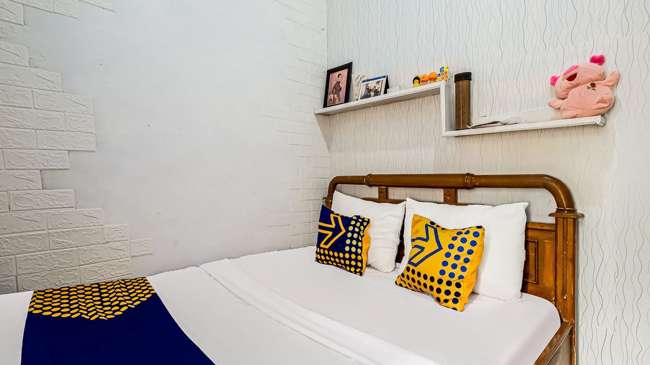 Photo of Bedroom in Cisayong